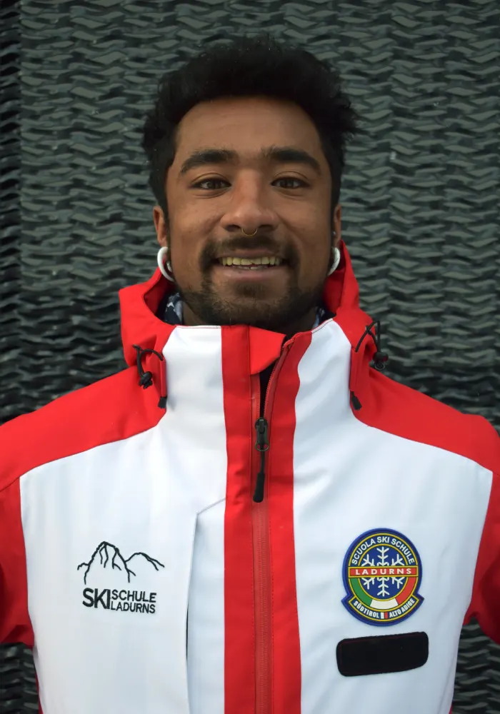 Iqbal Zakaria Skischule_Ladurns