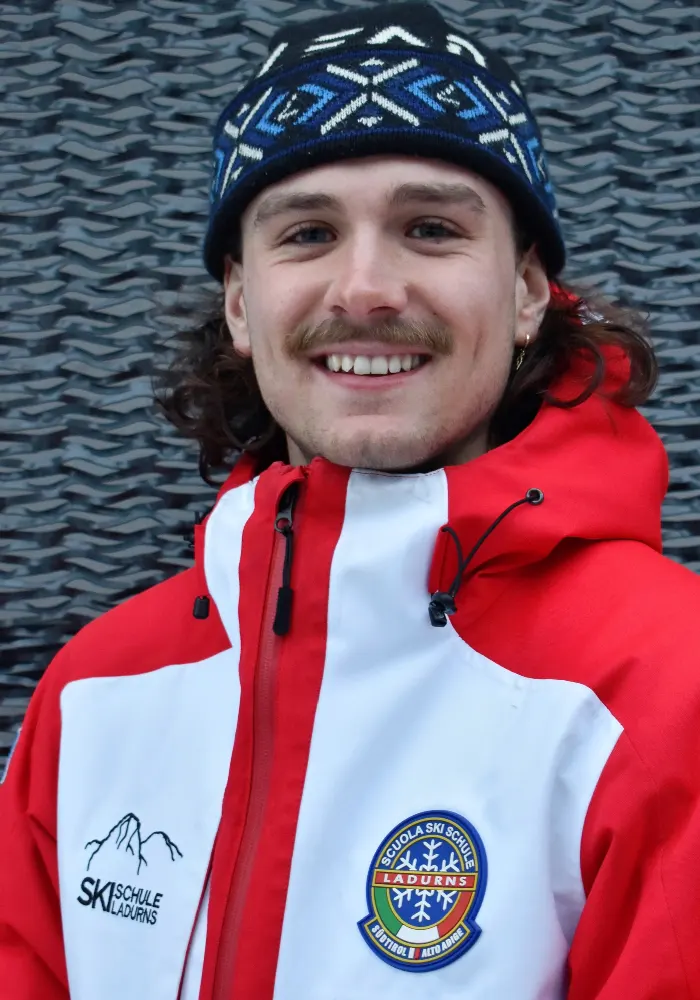 Rizzi Lukas Skischule_Ladurns